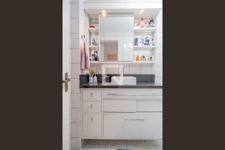 Apartamento à venda com 90m², 3 quartos e 2 vagasBanheiro da Suíte