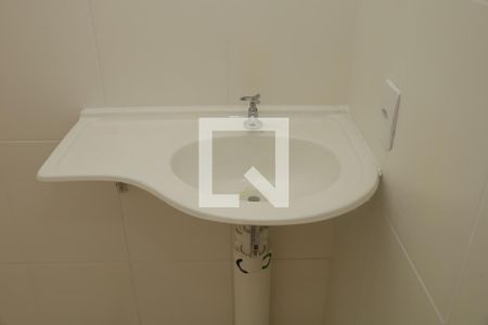 Lavabo de kitnet/studio para alugar com 1 quarto, 27m² em Jardim Helena, São Paulo