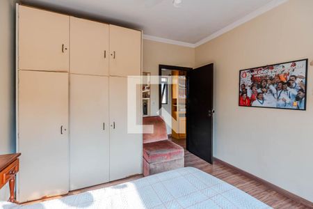 Casa de condomínio para alugar com 400m², 5 quartos e 2 vagasQuarto 2