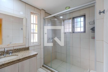 Casa de condomínio para alugar com 400m², 5 quartos e 2 vagasBanheiro do Quarto 4