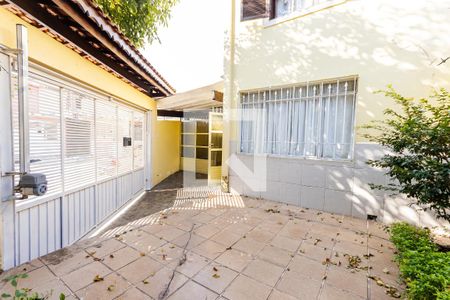 Casa à venda com 169m², 3 quartos e 2 vagasQuintal