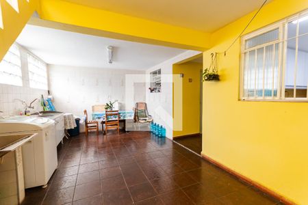 Casa à venda com 169m², 3 quartos e 2 vagasÁrea de Serviço