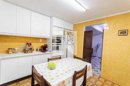 Casa à venda com 169m², 3 quartos e 2 vagasCozinha