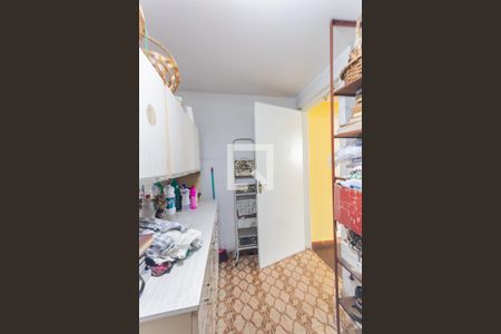 Casa à venda com 169m², 3 quartos e 2 vagasQuarto de Área de Serviço