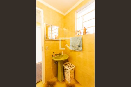 Casa à venda com 169m², 3 quartos e 2 vagasBanheiro de Serviço