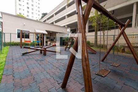 Apartamento à venda com 44m², 2 quartos e 1 vaga Apartamento à venda com 44m², 2 quartos e 1 vagaÁrea comum - Playground