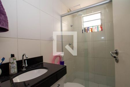Apartamento à venda com 44m², 2 quartos e 1 vaga Apartamento à venda com 44m², 2 quartos e 1 vagaBanheiro