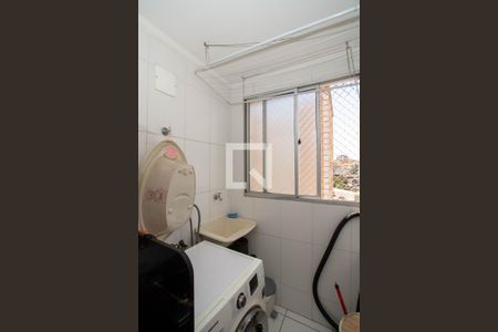 Apartamento à venda com 44m², 2 quartos e 1 vaga Apartamento à venda com 44m², 2 quartos e 1 vagaÁrea de Serviço