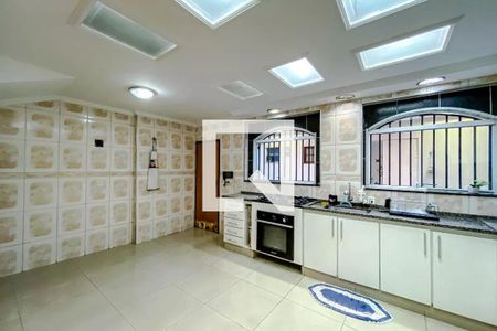 Casa para alugar com 270m², 3 quartos e 4 vagas Casa para alugar com 270m², 3 quartos e 4 vagasCozinha