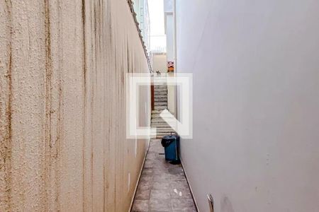 Casa para alugar com 270m², 3 quartos e 4 vagas Casa para alugar com 270m², 3 quartos e 4 vagasCorredor