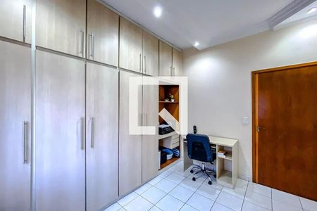 Casa para alugar com 270m², 3 quartos e 4 vagas Casa para alugar com 270m², 3 quartos e 4 vagasQuarto 1