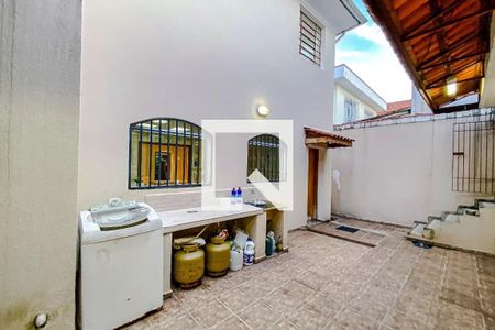 Casa para alugar com 270m², 3 quartos e 4 vagas Casa para alugar com 270m², 3 quartos e 4 vagasÁrea de serviço