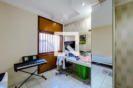 Casa para alugar com 270m², 3 quartos e 4 vagas Casa para alugar com 270m², 3 quartos e 4 vagasQuarto 2