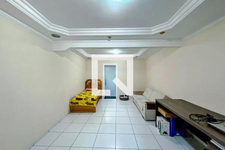 Casa para alugar com 270m², 3 quartos e 4 vagas Casa para alugar com 270m², 3 quartos e 4 vagasSuíte
