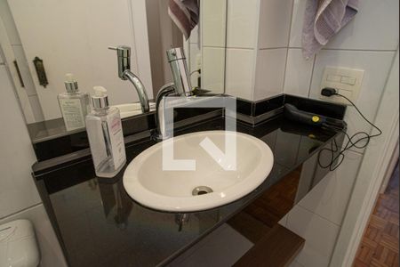Apartamento à venda com 242m², 3 quartos e 1 vagaBanheiro 2
