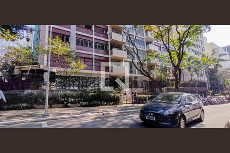 Apartamento à venda com 242m², 3 quartos e 1 vagaFachada