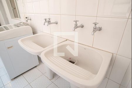 Apartamento à venda com 242m², 3 quartos e 1 vagaÁrea de Serviço