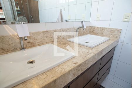 Apartamento à venda com 242m², 3 quartos e 1 vagaBanheiro da Suíte