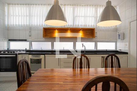 Apartamento à venda com 242m², 3 quartos e 1 vagaCozinha