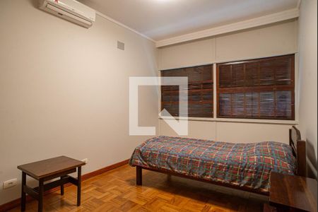 Apartamento à venda com 242m², 3 quartos e 1 vagaQuarto 2