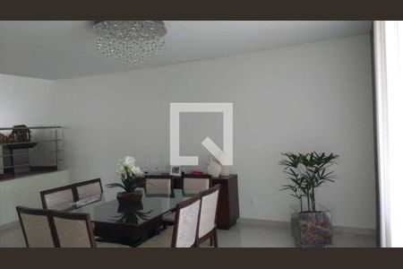 Casa à venda com 350m², 3 quartos e 4 vagas