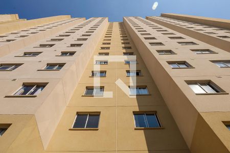 Apartamento para alugar com 33m², 2 quartos e sem vagaÁrea comum - Prédio