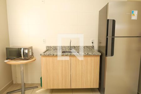Apartamento para alugar com 33m², 2 quartos e sem vagaÁrea comum - Salão de festas