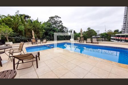 Apartamento à venda com 107m², 3 quartos e 3 vagasÁrea comum - Piscina