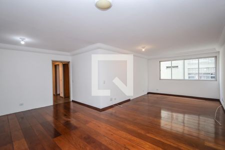 Apartamento à venda com 150m², 3 quartos e 1 vaga Apartamento à venda com 150m², 3 quartos e 1 vagaSala
