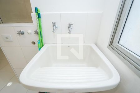 Apartamento à venda com 150m², 3 quartos e 1 vaga Apartamento à venda com 150m², 3 quartos e 1 vagaLavanderia