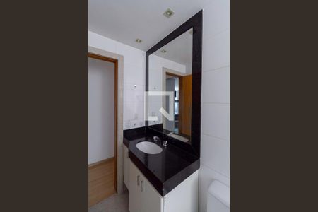 Apartamento para alugar com 96m², 3 quartos e 2 vagasBanheiro social