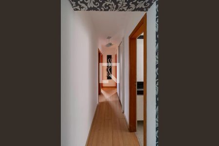 Corredor de apartamento para alugar com 3 quartos, 96m² em Castelo, Belo Horizonte