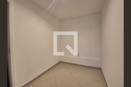 Casa de condomínio para alugar com 280m², 4 quartos e 3 vagas Casa de condomínio para alugar com 280m², 4 quartos e 3 vagasAntessala