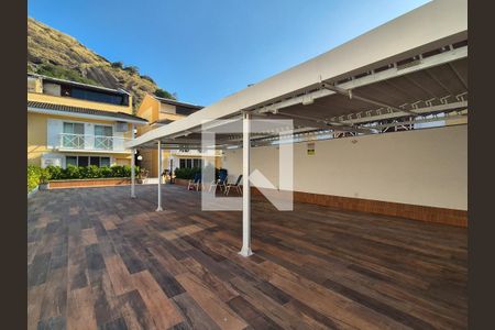 Casa de condomínio para alugar com 280m², 4 quartos e 3 vagas Casa de condomínio para alugar com 280m², 4 quartos e 3 vagasÁrea comum