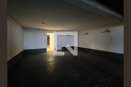 Casa de condomínio para alugar com 280m², 4 quartos e 3 vagas Casa de condomínio para alugar com 280m², 4 quartos e 3 vagasGaragem