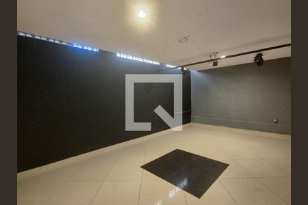 Casa de condomínio para alugar com 280m², 4 quartos e 3 vagas Casa de condomínio para alugar com 280m², 4 quartos e 3 vagasSala 2