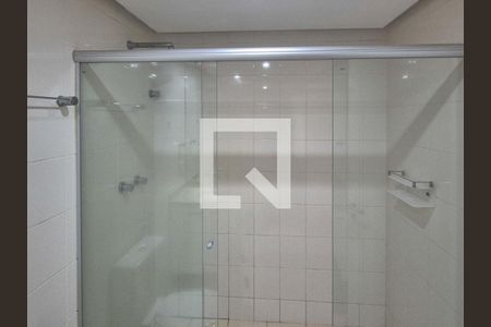 Casa de condomínio para alugar com 280m², 4 quartos e 3 vagas Casa de condomínio para alugar com 280m², 4 quartos e 3 vagasBanheiro da Suíte 3