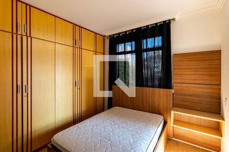 Quarto de apartamento para alugar com 2 quartos, 70m² em Itamarati, Belo Horizonte
