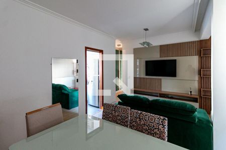 Sala de apartamento para alugar com 2 quartos, 70m² em Itamarati, Belo Horizonte