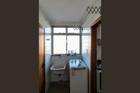 Apartamento para alugar com 70m², 2 quartos e 1 vagaÁrea de serviço