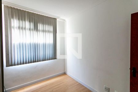 Quarto de apartamento para alugar com 2 quartos, 70m² em Itamarati, Belo Horizonte