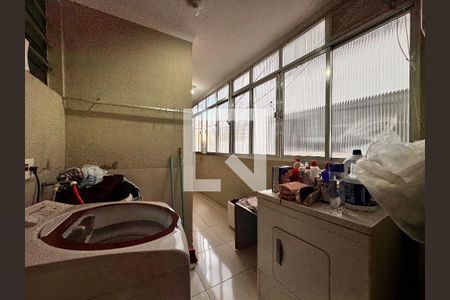 Apartamento à venda com 140m², 3 quartos e 1 vagaÁrea de Serviço