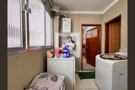 Apartamento à venda com 140m², 3 quartos e 1 vagaÁrea de Serviço