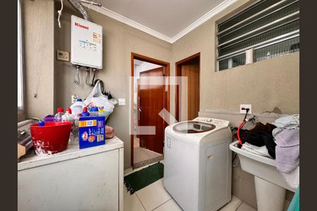 Apartamento à venda com 140m², 3 quartos e 1 vagaÁrea de Serviço