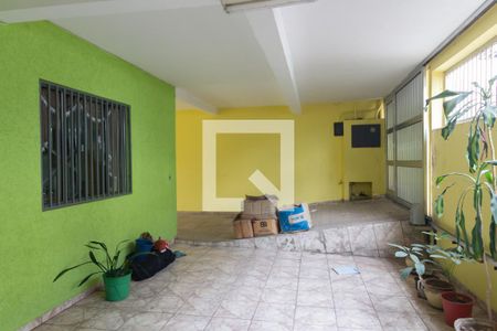 Casa à venda com 250m², 3 quartos e 2 vagas Casa à venda com 250m², 3 quartos e 2 vagasEntrada