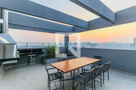 Apartamento para alugar com 38m², 1 quarto e 1 vaga Apartamento para alugar com 38m², 1 quarto e 1 vagaÁrea comum - Churrasqueira