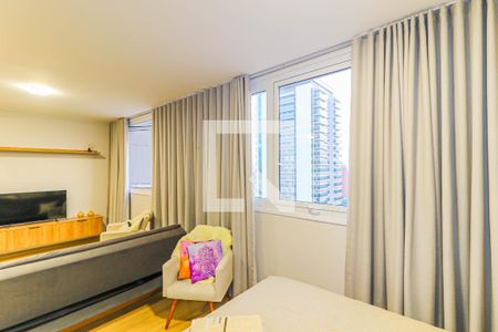 Quarto de apartamento para alugar com 1 quarto, 38m² em Vila São Francisco (zona Sul), São Paulo