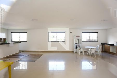 Apartamento à venda com 43m², 2 quartos e sem vagaÁrea comum - Salão de festas