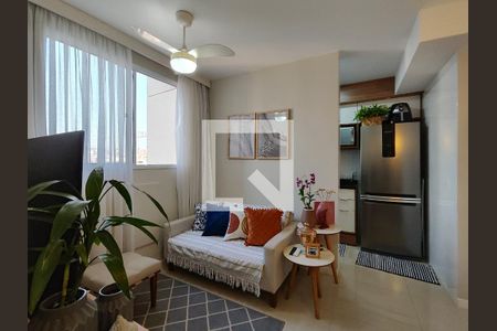 Sala de apartamento para alugar com 2 quartos, 43m² em São Cristóvão, Rio de Janeiro