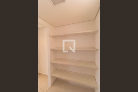 Apartamento à venda com 132m², 3 quartos e 2 vagasEscritório